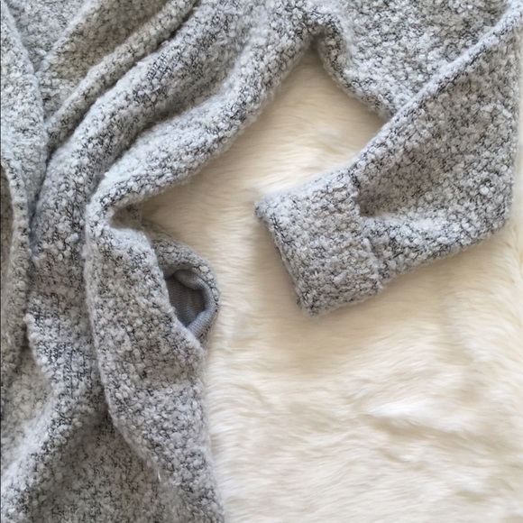 SOLD🚫Ann Taylor Denali Cardigan W/ Pockets - Picture 7 of 8